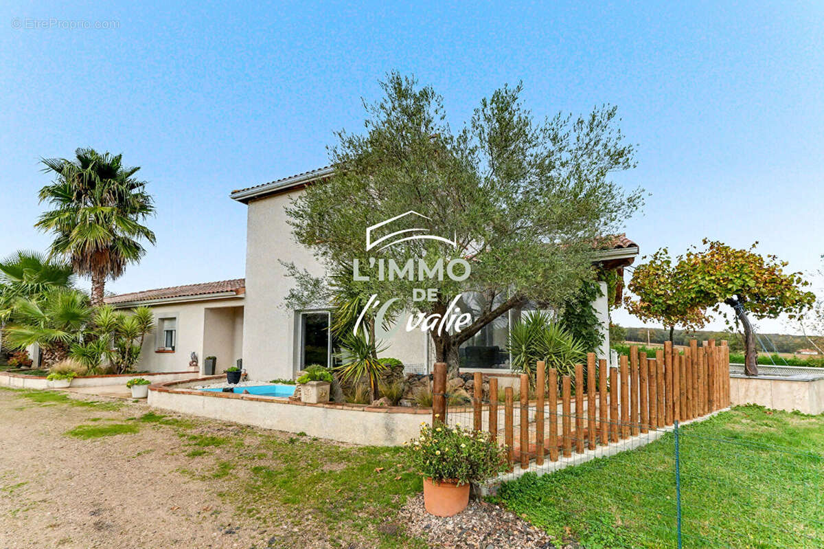 Maison Lagraulet Saint Nicolas 4 pièce(s) 170 m2 avec  garage et dépendances - photo 2