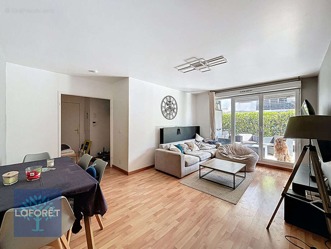 Appartement à CORBEIL-ESSONNES