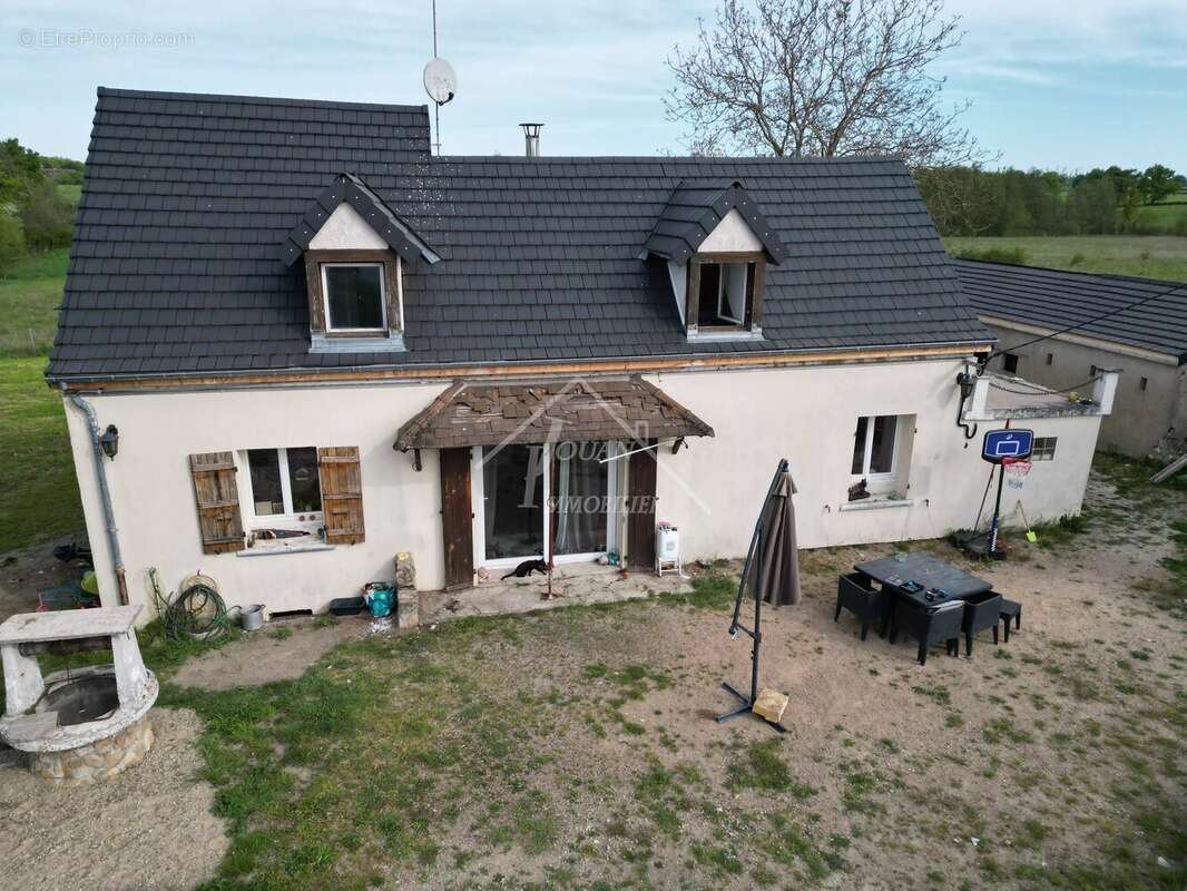 Maison à SAINT-POURCAIN-SUR-BESBRE