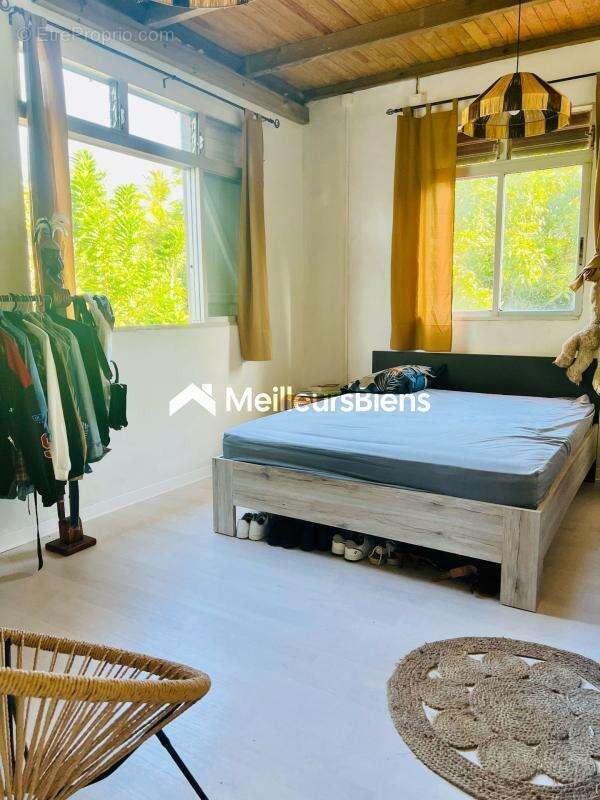 Maison à BAIE-MAHAULT