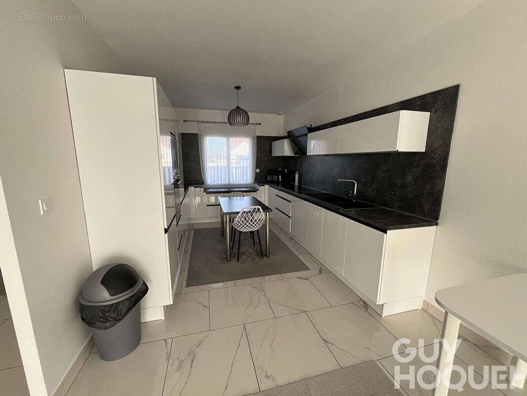 Maison à LA CHAPELLE-DU-NOYER