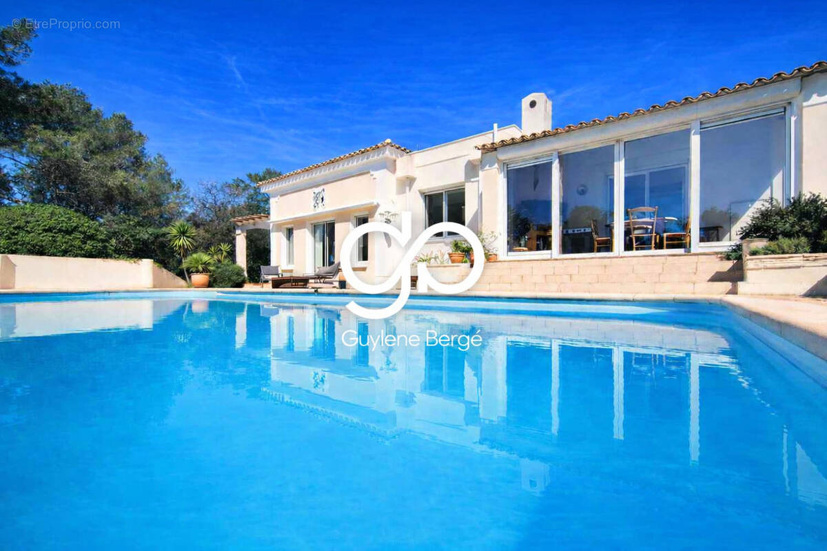 Maison à SAINT-MATHIEU-DE-TREVIERS