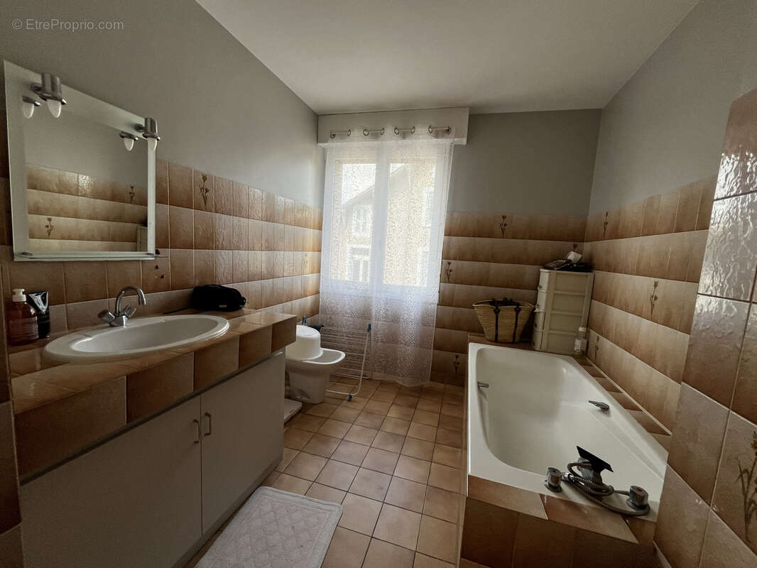 Appartement à VILLEFRANCHE-DE-ROUERGUE