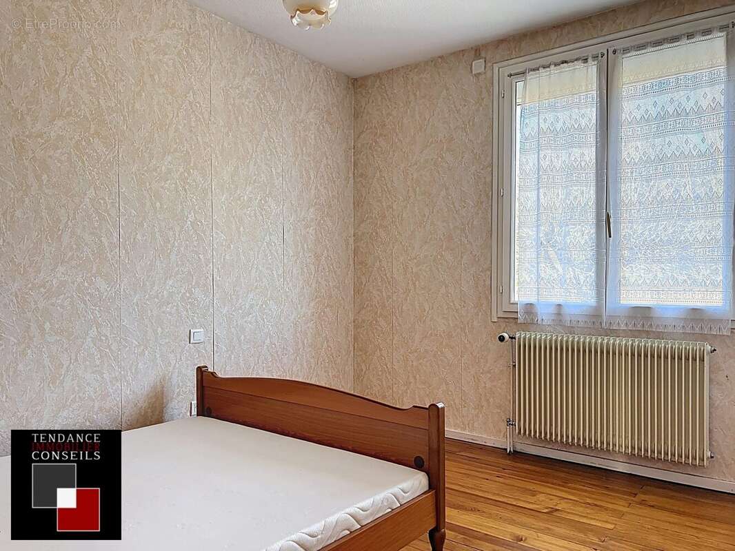 Maison à SAINT-GEORGES-DE-RENEINS