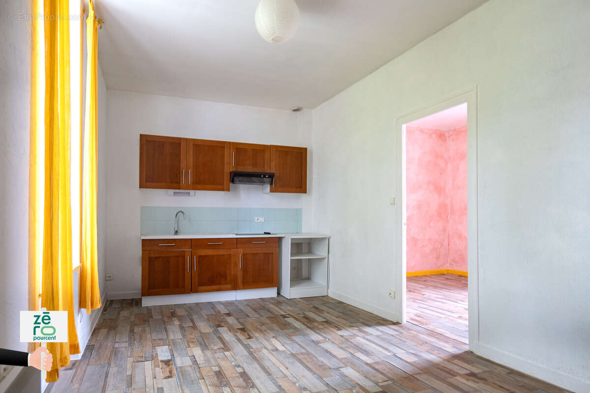 Maison à CHAMPAGNE-LES-MARAIS