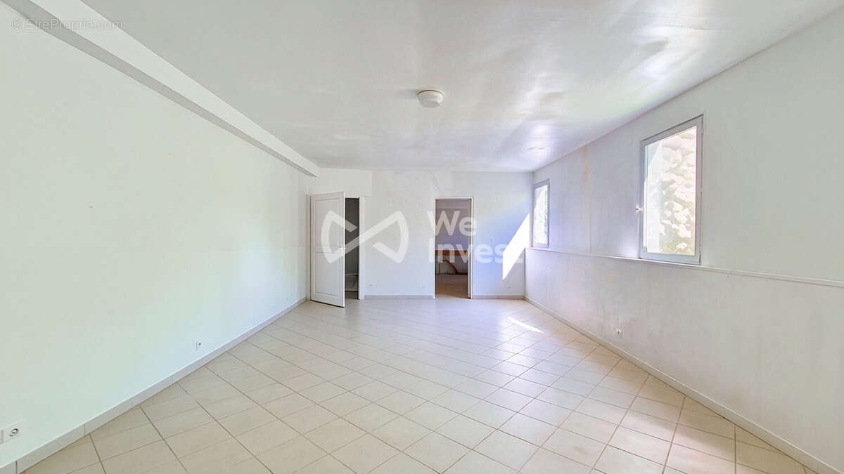 Appartement 69 m² à Les Assions  - photo 5