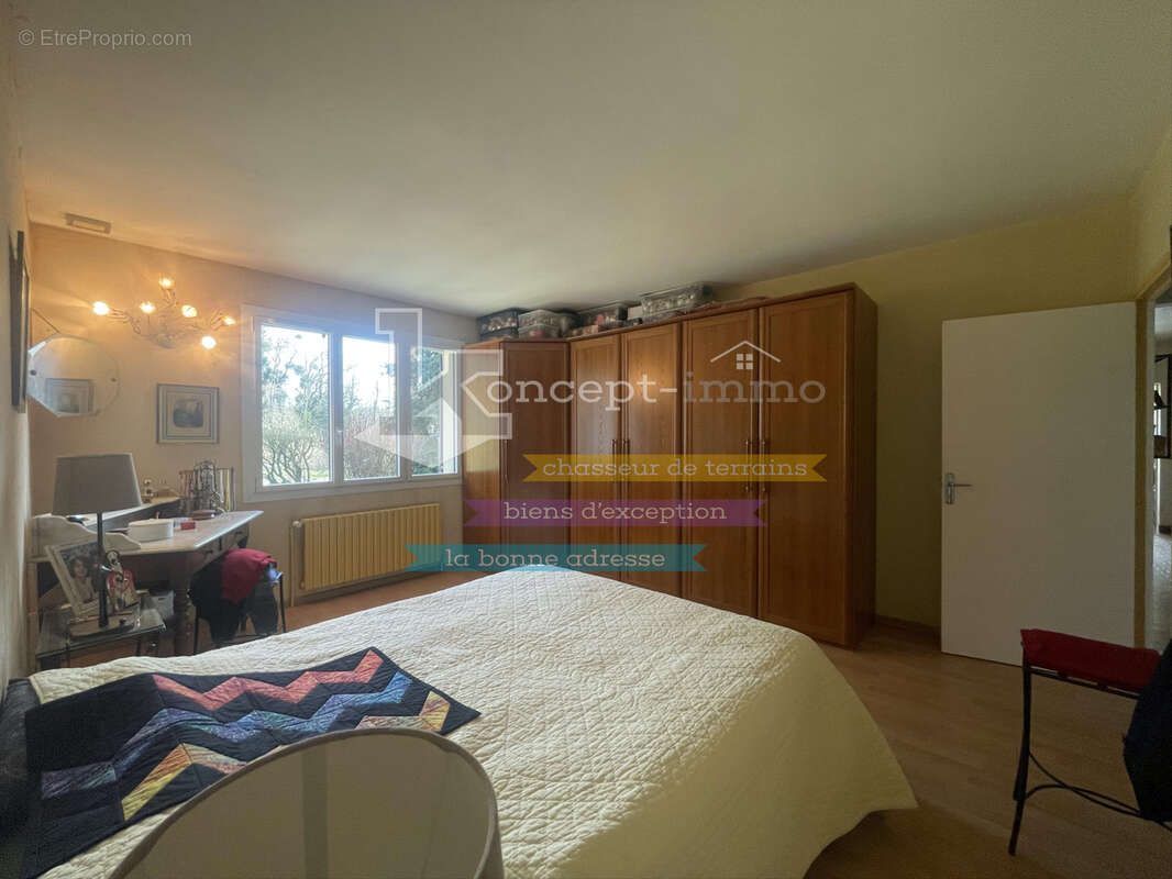 n°9 - Maison à SAINT-MAXIMIN