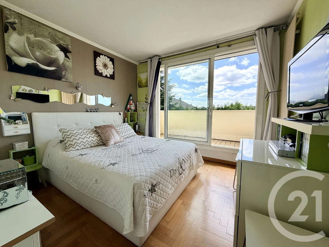 Appartement à THORIGNY-SUR-MARNE