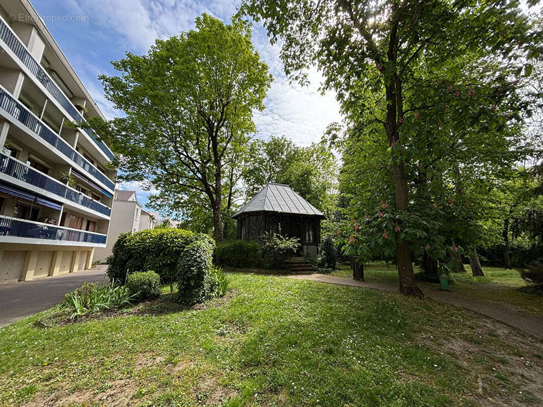 Appartement à EPINAY-SUR-SEINE