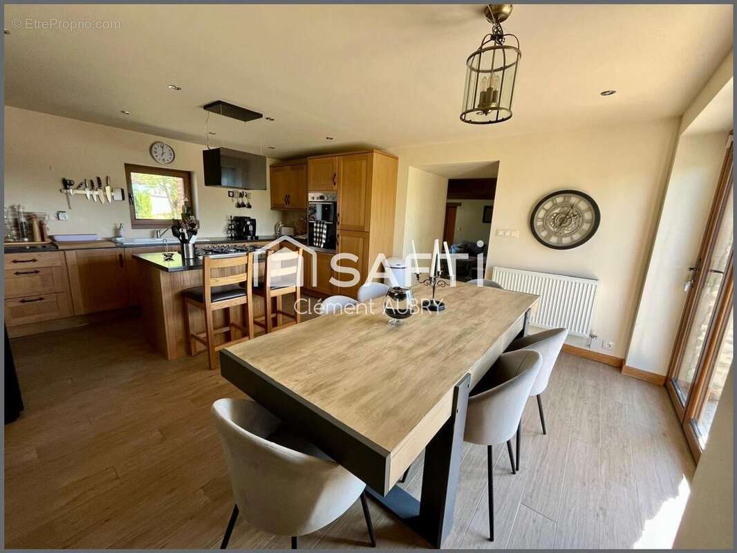 Photo 2 - Maison à MARTIGNE-FERCHAUD