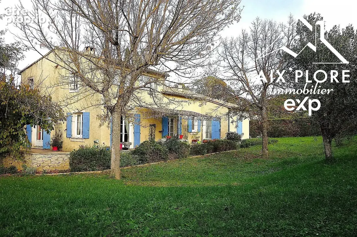 Maison à ENTRECHAUX