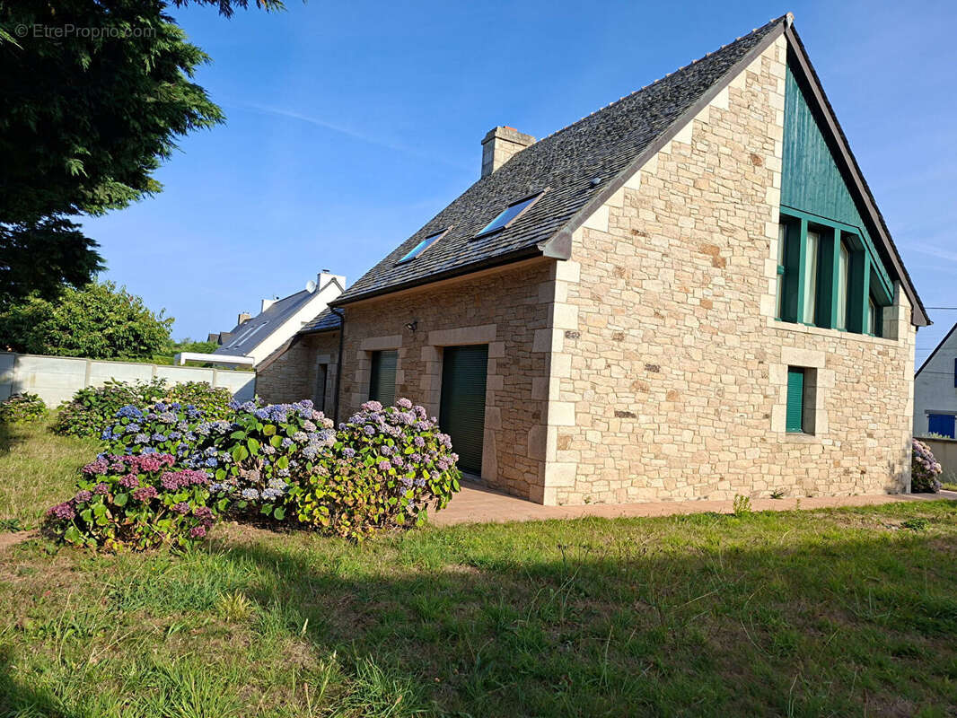 Cancale, Maison de type 5 au pied des plages, grand jardin. - photo 2