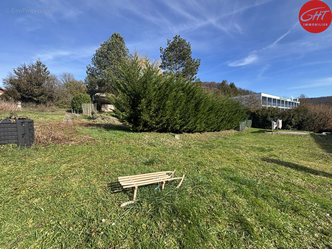 Appartement à HYEVRE-PAROISSE
