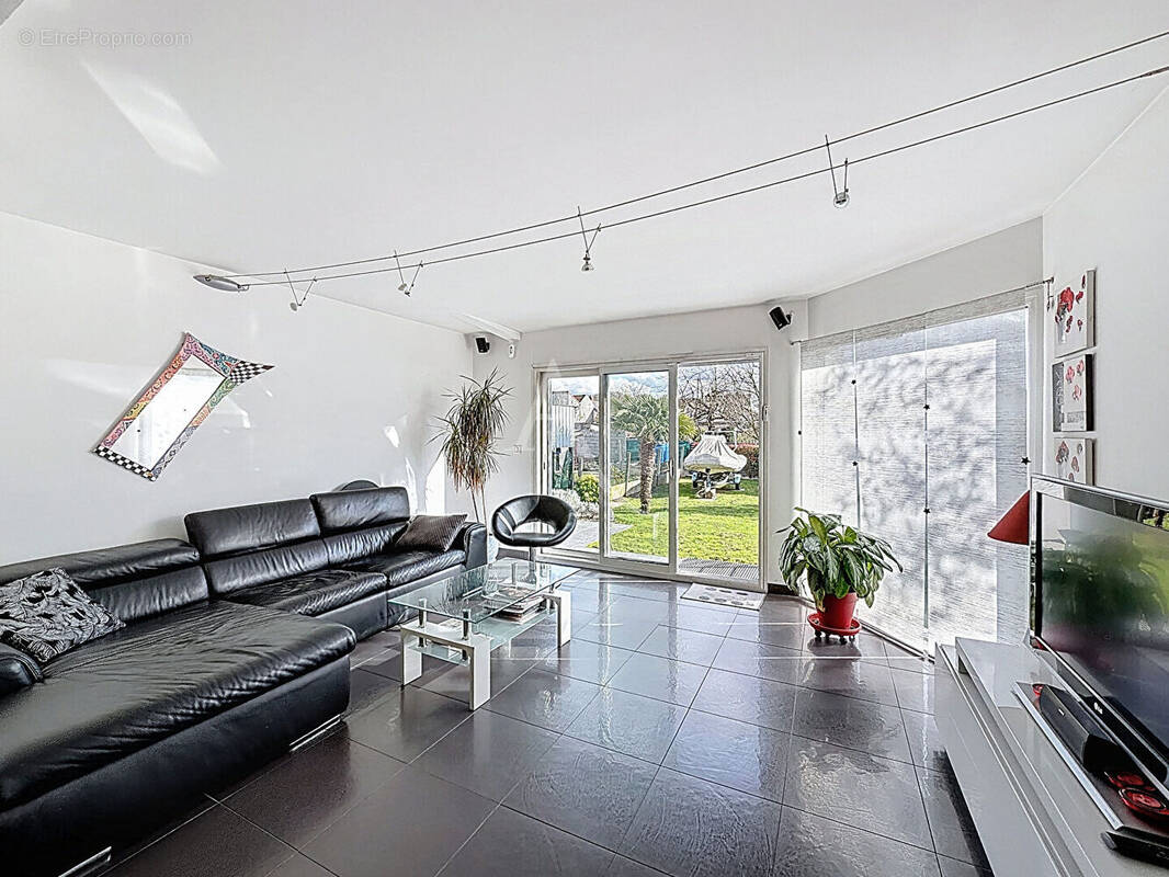 Maison à MITRY-MORY