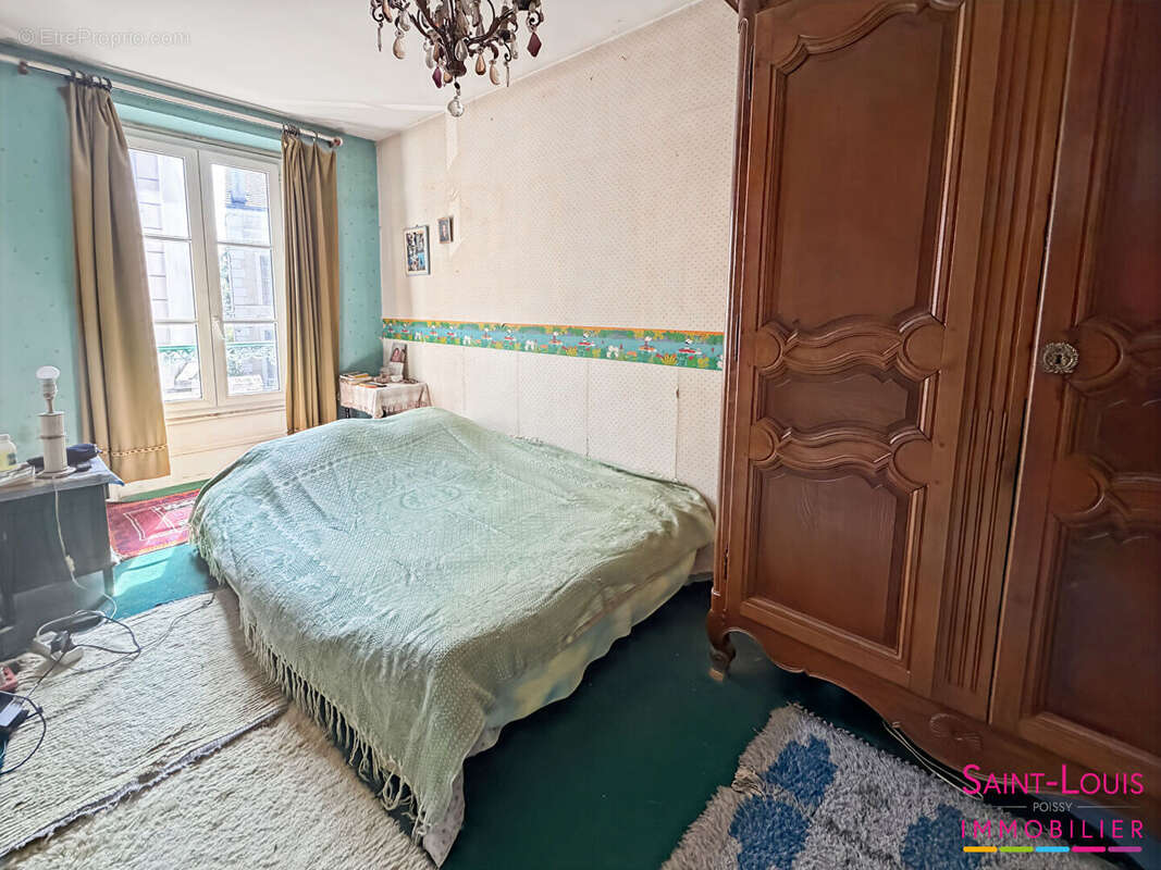 Poissy - Centre ville - Maison de caractère du XIX siècle - photo 6
