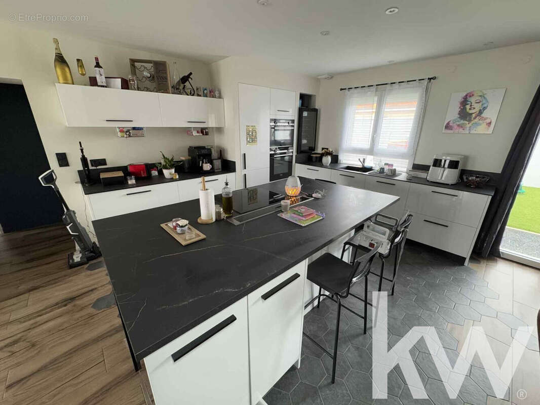 Maison 142 m² à Pont-Du-Chateau  - photo 5