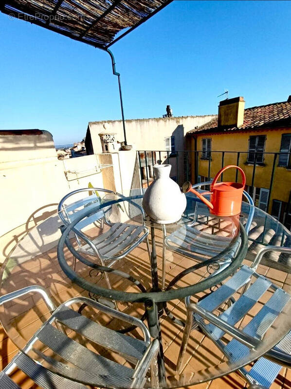 Appartement à HYERES