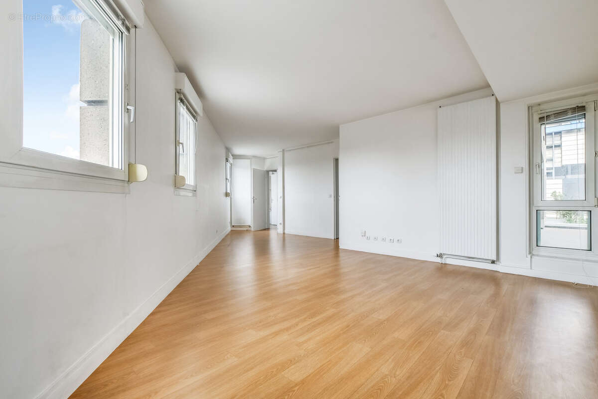 Appartement à PARIS-19E