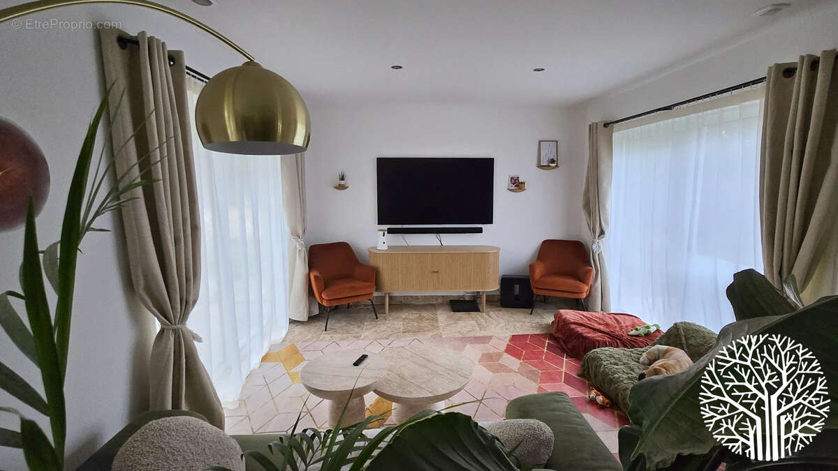 Maison à NOISY-SUR-ECOLE