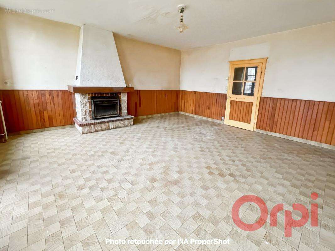 Maison à SAINT-AMAND-MONTROND