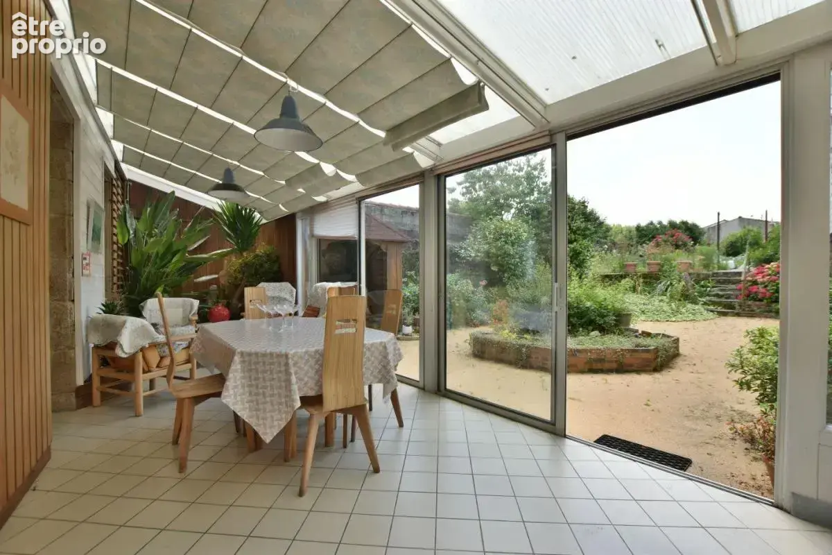 Maison 6 pièces 182 m² à vendre à Mortagne-Sur-Sevre (85290) - photo 2