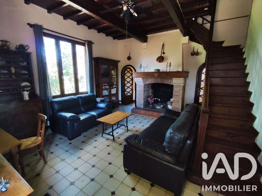 Maison 204 m² à Tressan  - photo 3