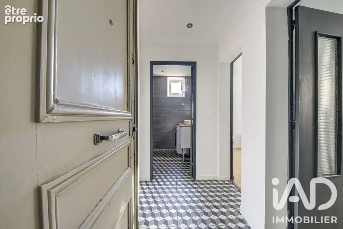 Photo 1 - Appartement à CLICHY