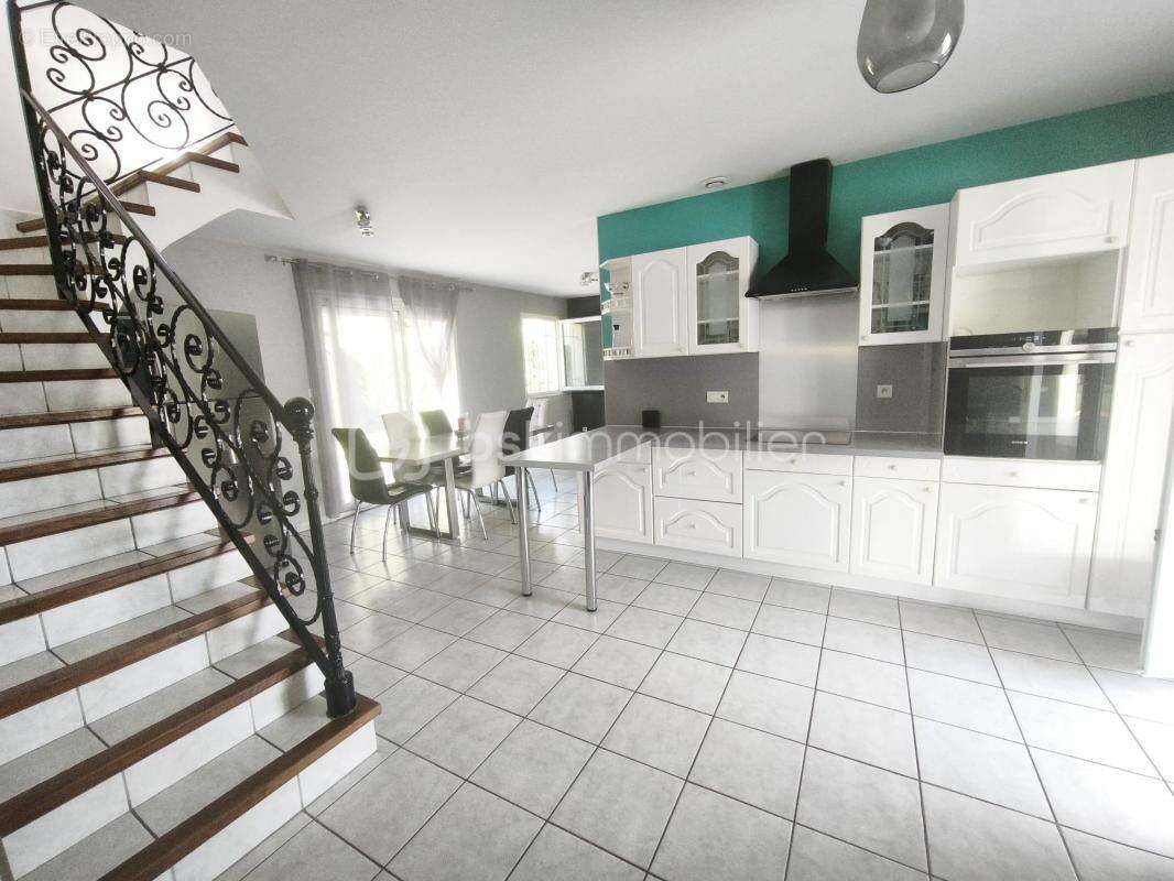 Maison à BEAUREPAIRE