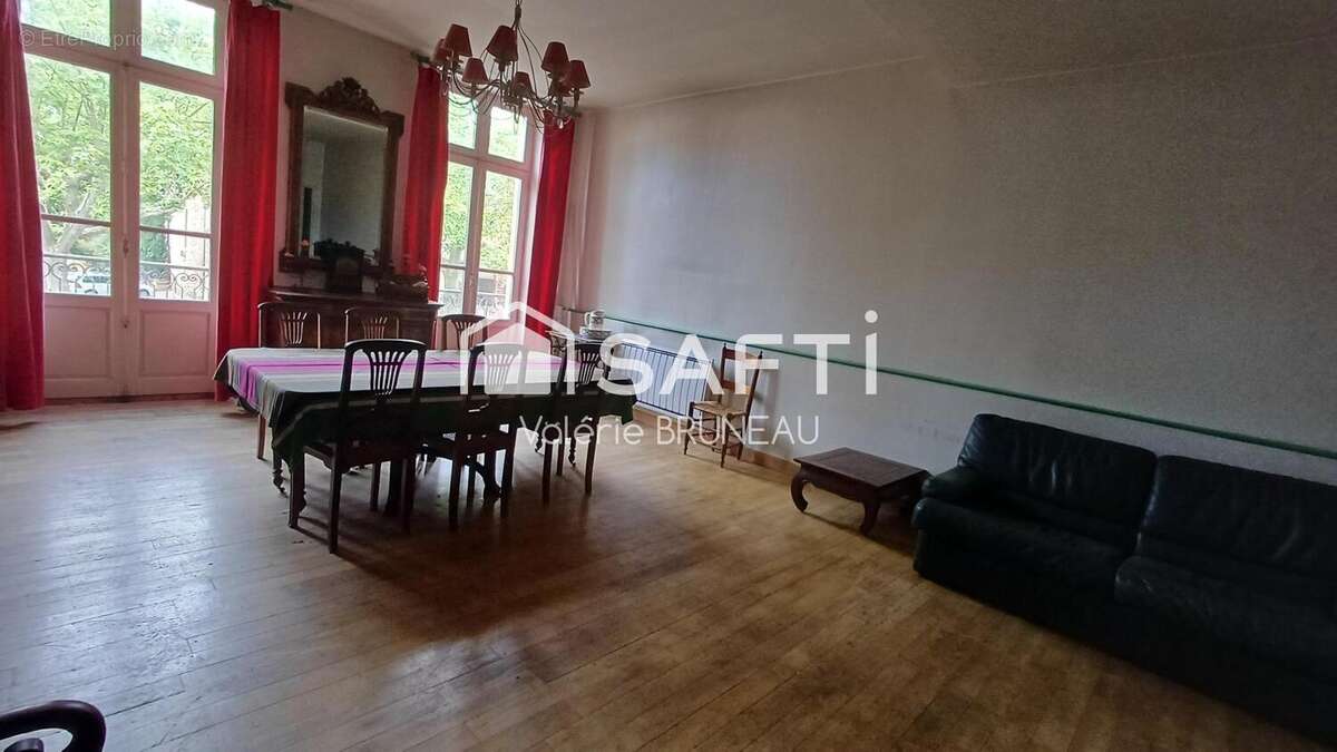 Maison 232 m² à Realmont  - photo 3