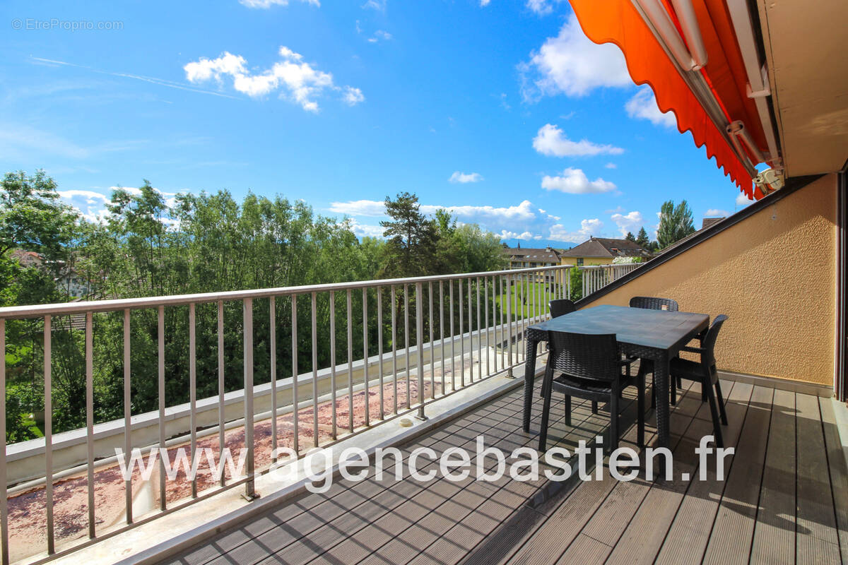 Appartement à DIVONNE-LES-BAINS