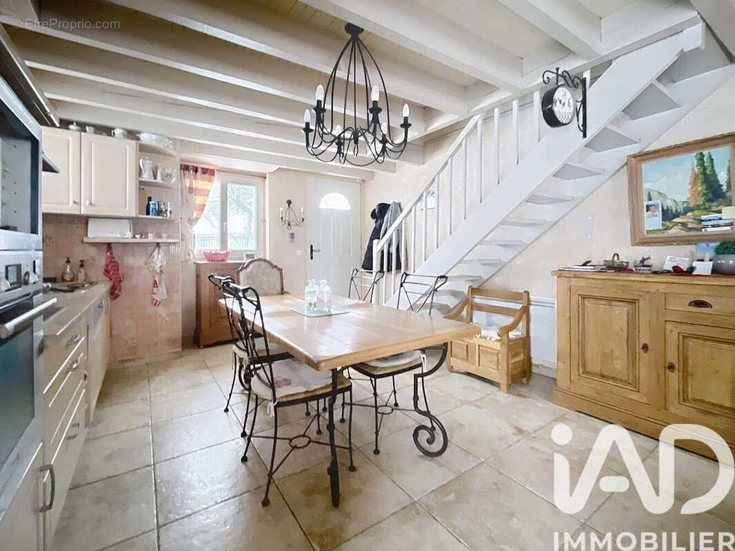 Maison 80 m² à Le Bousquet  - photo 4