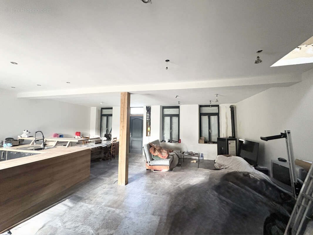 Maison à FLIXECOURT