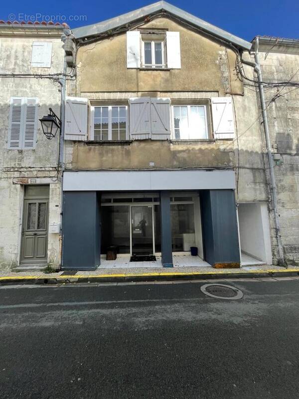 Photo 1 - Appartement à SAINT-JEAN-D&#039;ANGELY