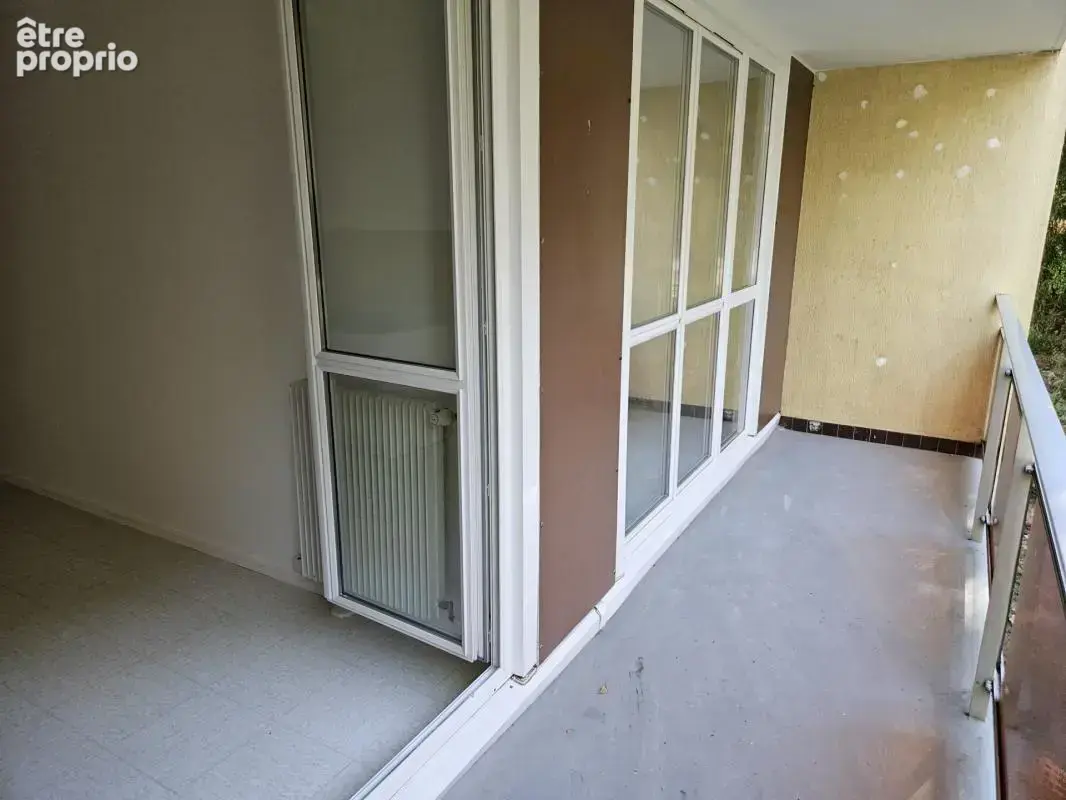 Achat Appartement 3  pièces 70 m² Combs-la-Ville - photo 5