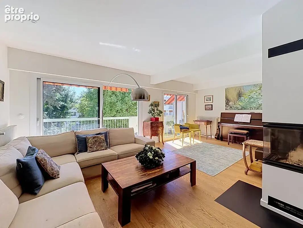 Photo Appartement à Annecy-Le-Vieux au prix de 1 090 000€