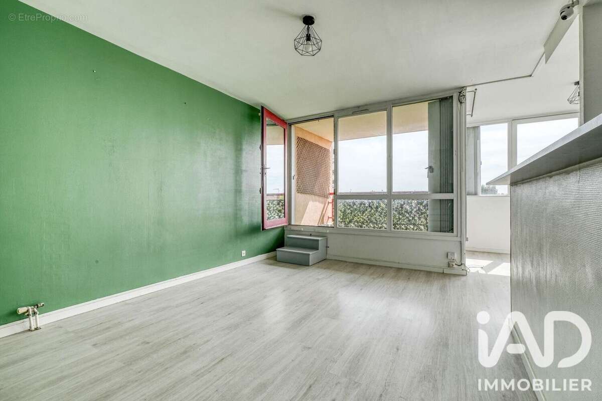 Appartement 67 m² à Villepinte  - photo 3