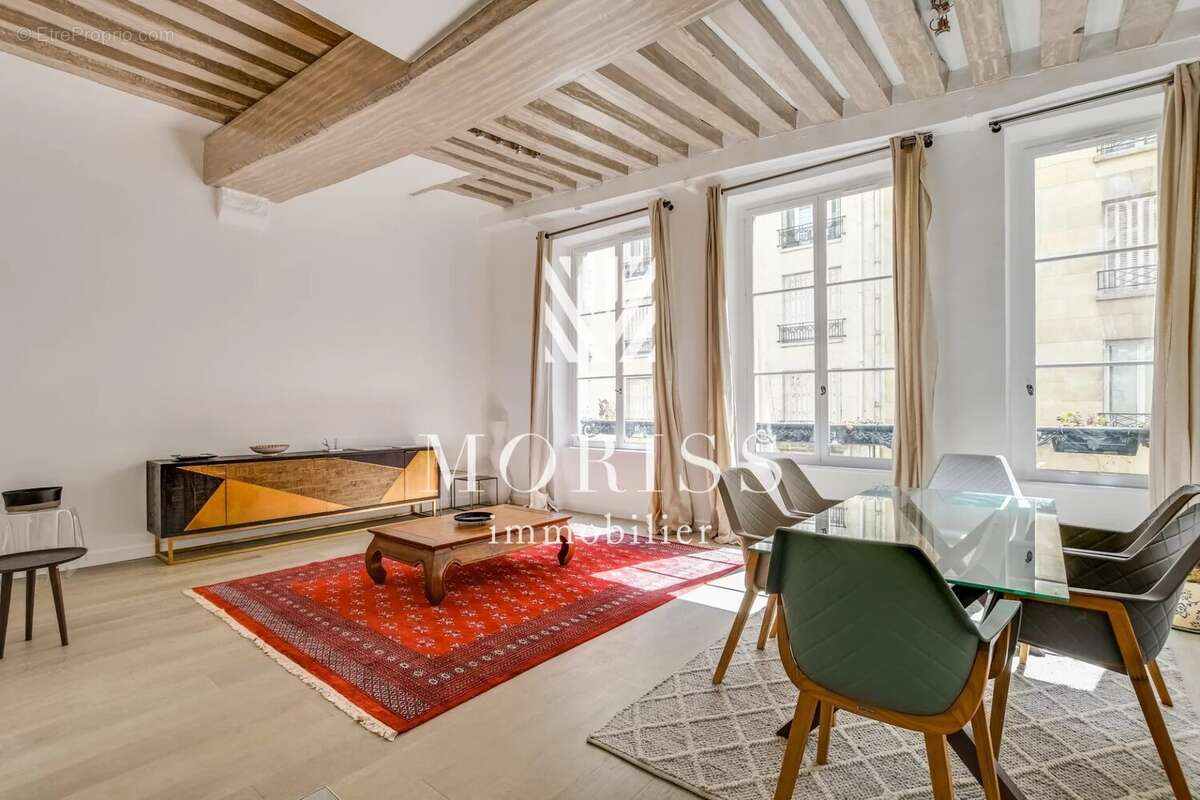 Appartement à PARIS-4E