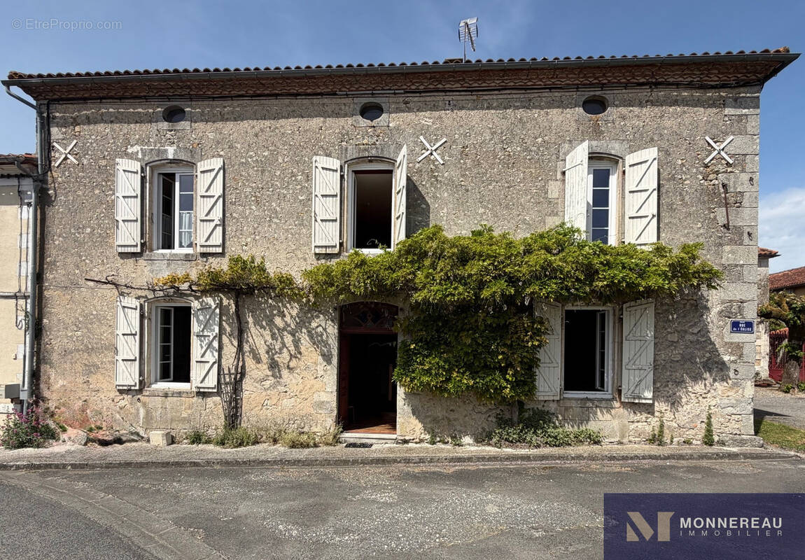 Maison à DEVIAT
