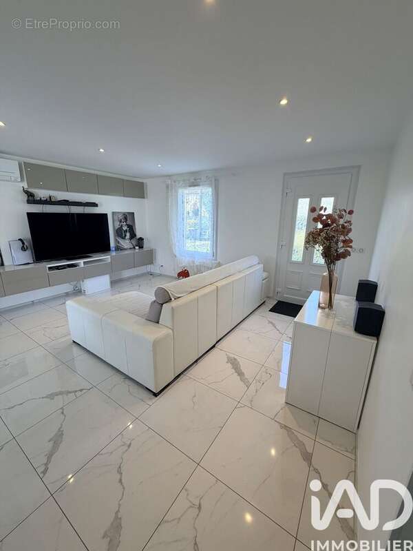 Maison 94 m² à Herme  - photo 2
