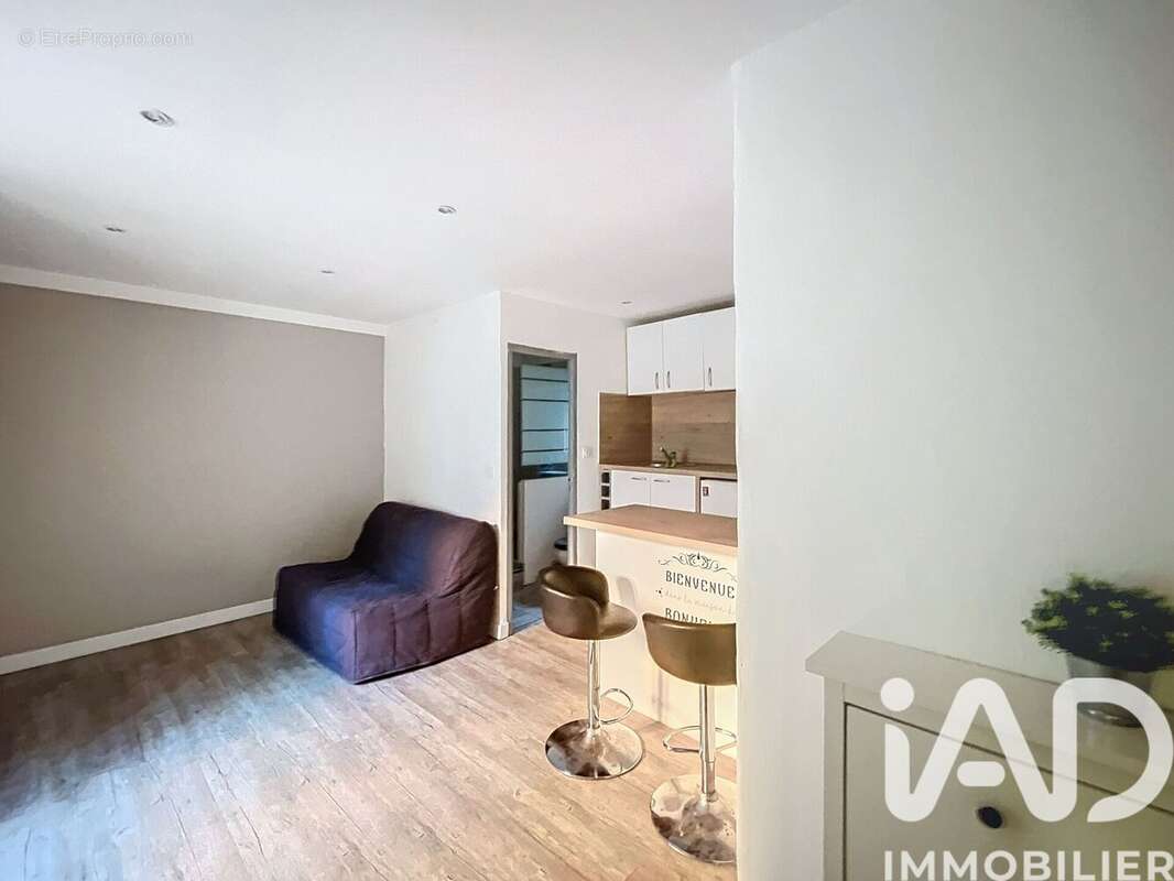 Photo 2 - Appartement à LAMBESC