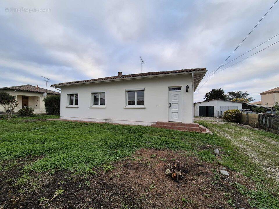 Pauillac - 2 chambres - terrain 558m² - Calme - proximité - Maison à PAUILLAC