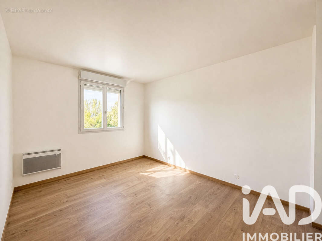 Photo 3 - Appartement à SAVIGNY-LE-TEMPLE