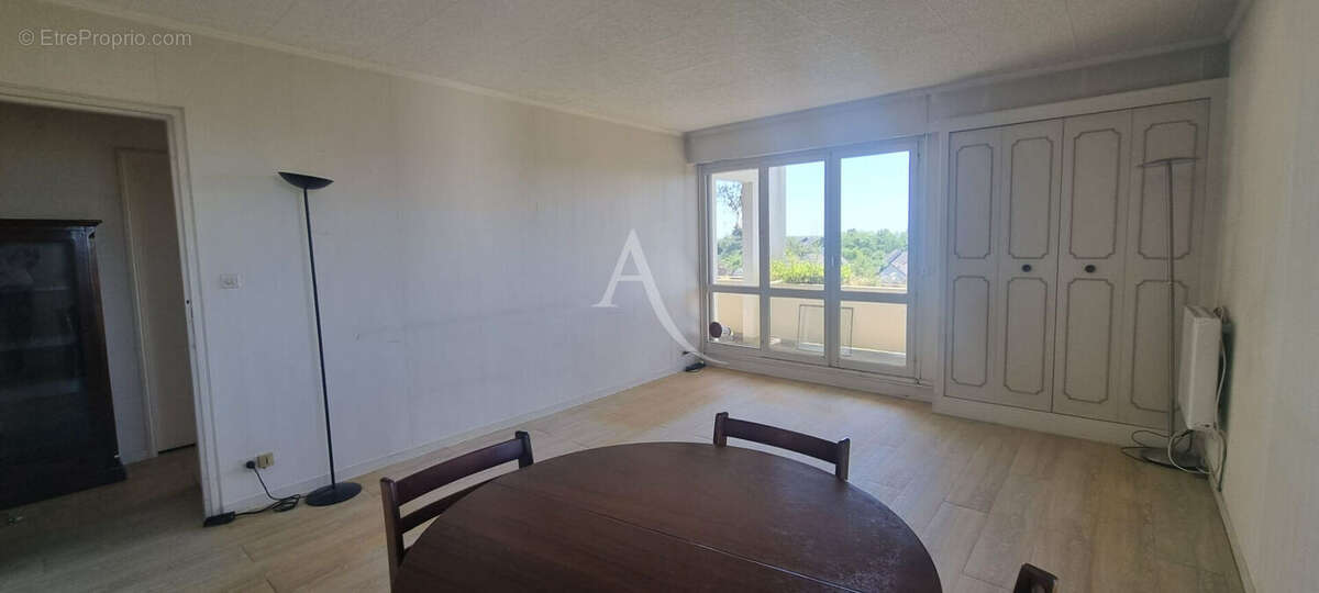 Appartement à LA CHAUSSEE-SAINT-VICTOR