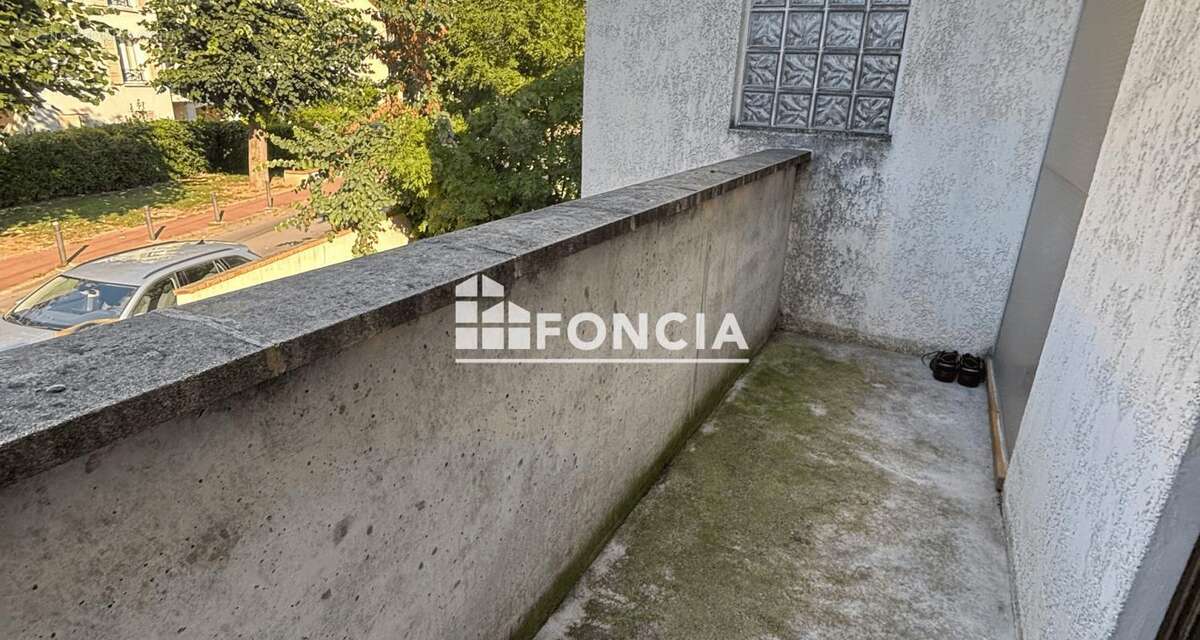 Appartement à CHILLY-MAZARIN