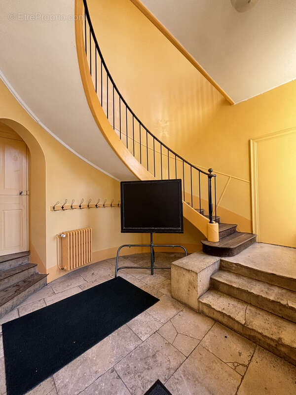 Maison à COULMIER-LE-SEC