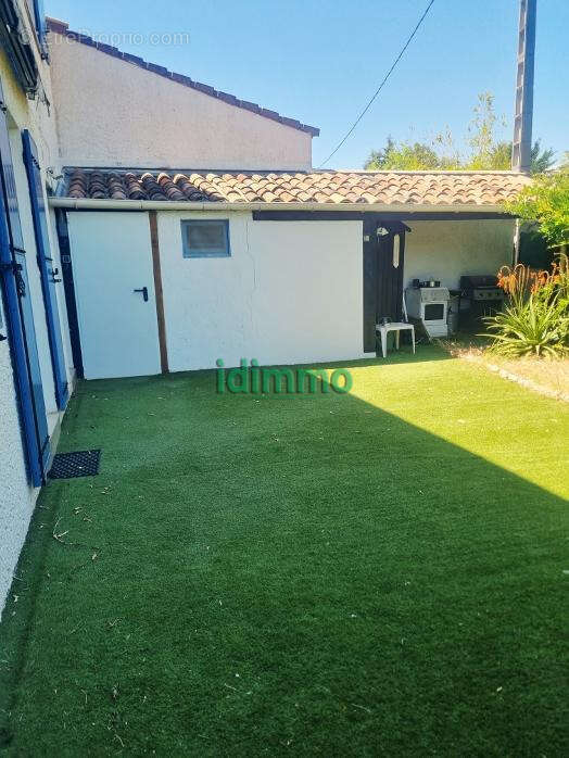 A voir Le Muy en impasse jolie maison F5 de 126m terrasse garage 250m terrain plat et clos 390000€ dpe b - photo 10