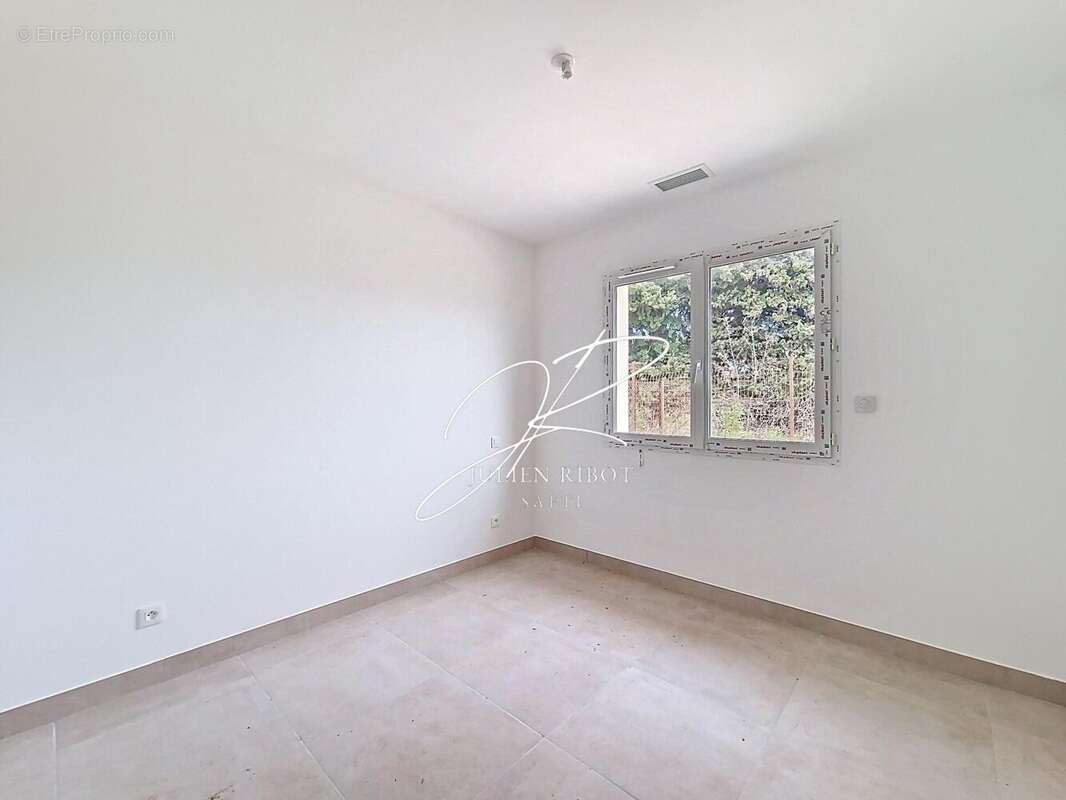 Photo 8 - Maison à NISSAN-LEZ-ENSERUNE