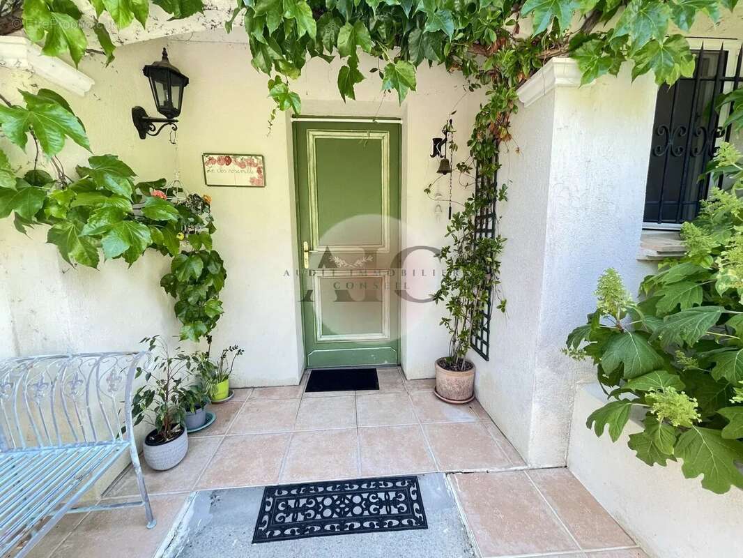 Maison à SAINT-PAUL-EN-FORET