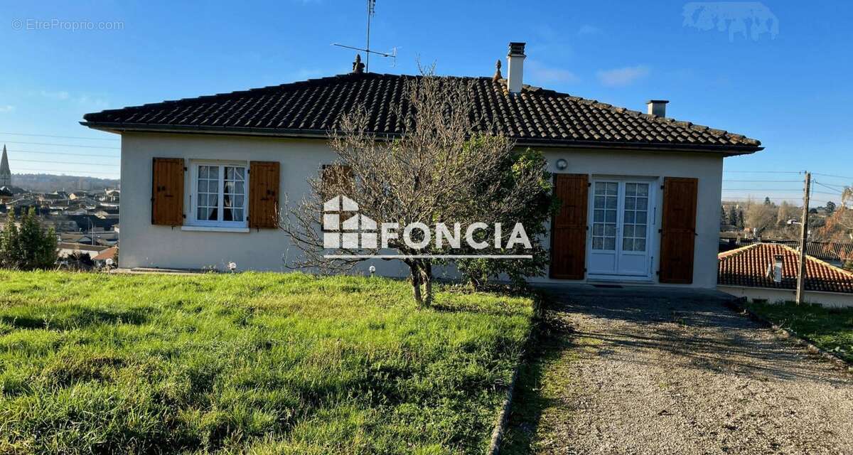 Maison à LA ROCHEFOUCAULD