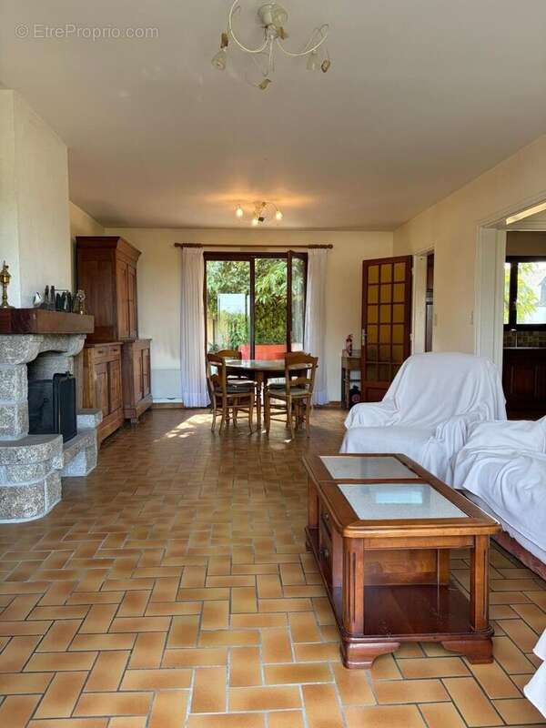 Maison 127 m² à Billiers  - photo 4